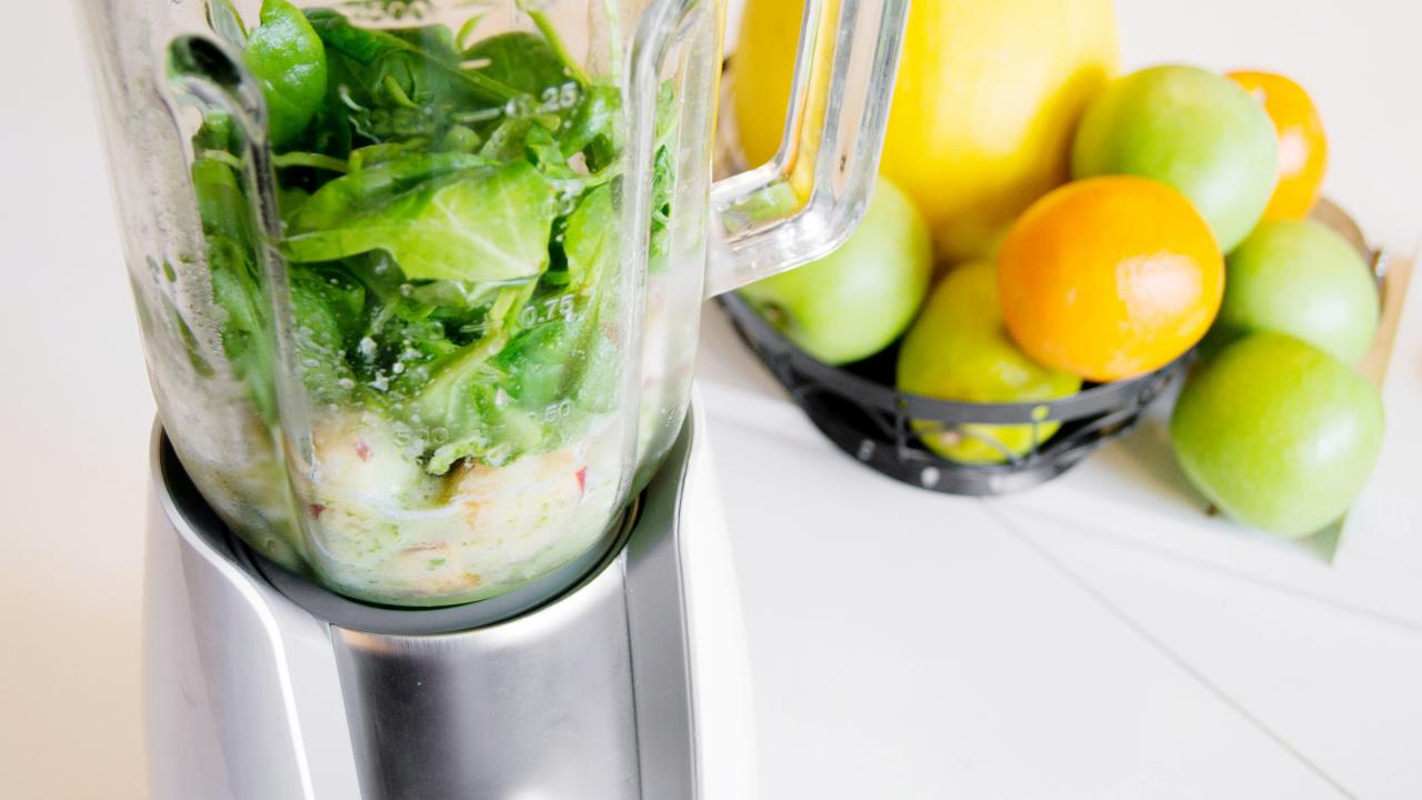 6 Best Blenders for Smoothies 2024 Reviewed, Shopping : Food Network