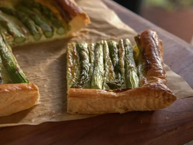 Asparagus, Herb and Goat Cheese Puff Pastry Recipe | Valerie Bertinelli | Food Network