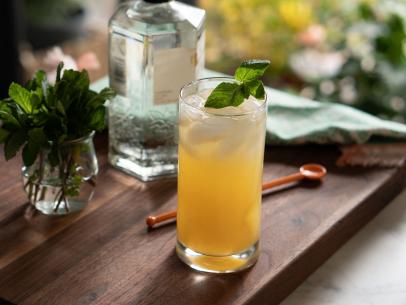 Cantaloupe Gin Fizz