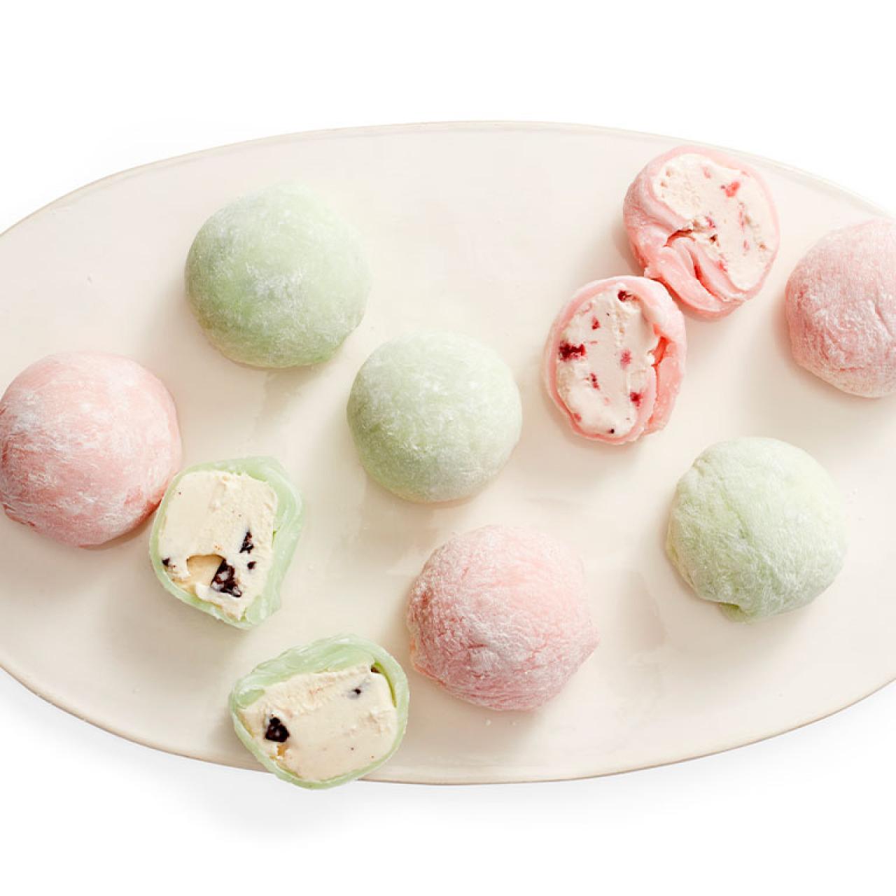The DIY Mochi Ice Cream Kit! Make Your Own Japanese Ice Cream Balls! Sweet  & Chewy On The Outside And Cold And Creamy On The Inside! Great Homemade