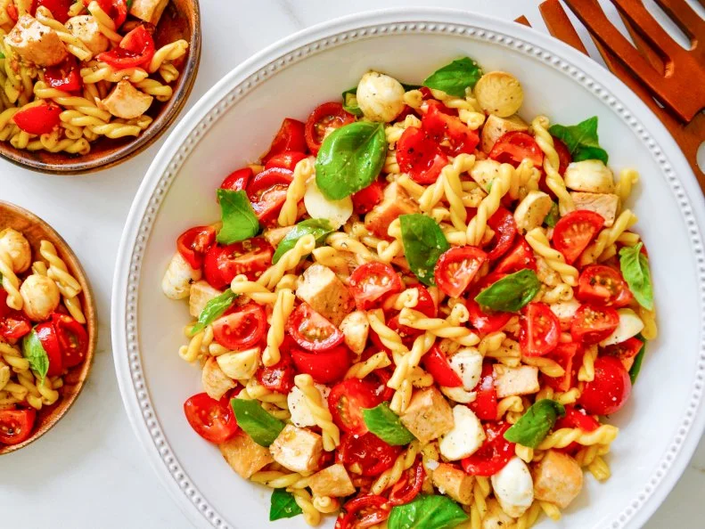Kelly Senyei - Bruschetta Pasta Salad with Chicken
