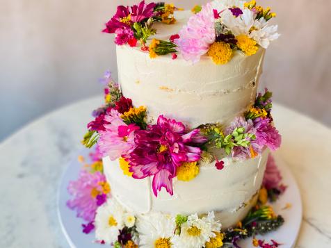 This One Trick Saves Lots of Money on Your Wedding Cake, According to a Wedding Planner