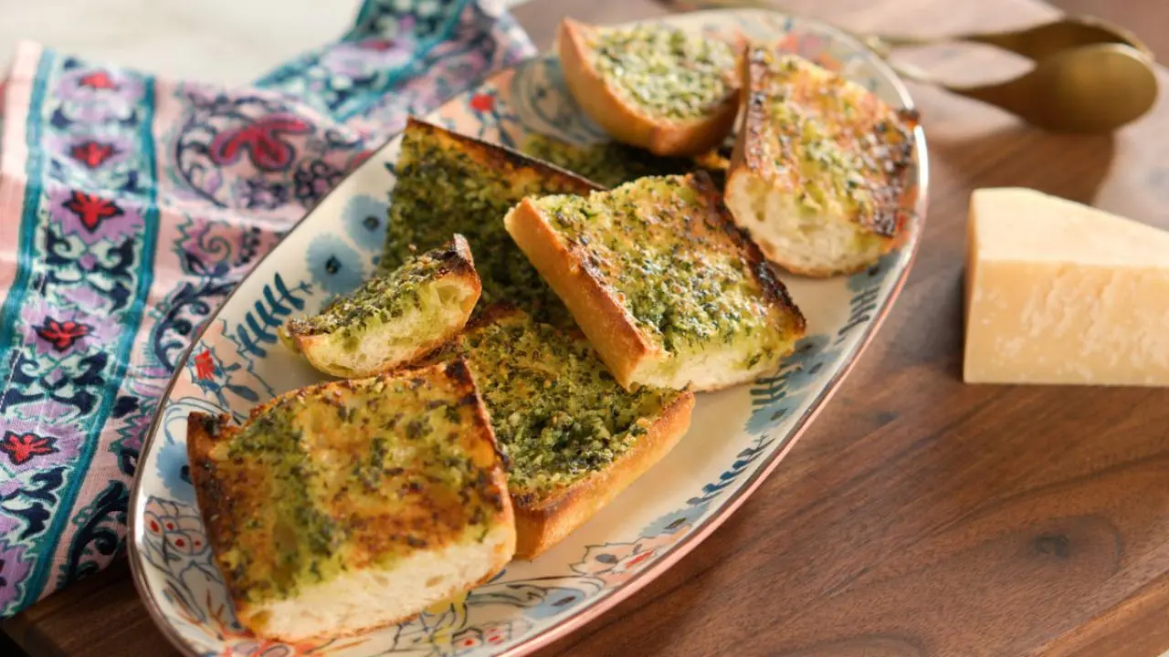 NoFuss Fancy Garlic Bread Recipe Valerie Bertinelli Food Network
