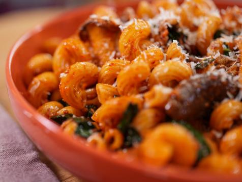 Cavatappi with Sausage, Kale and Mushrooms