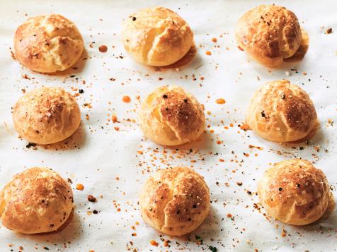 Cacio E Pepe Cheese Puffs