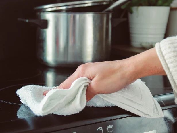 Cleaning ceramic hob