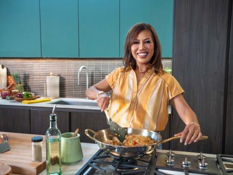 Get Spicy with Chrissy Teigen’s Mom, Pepper, in All-New Thai Cooking Show