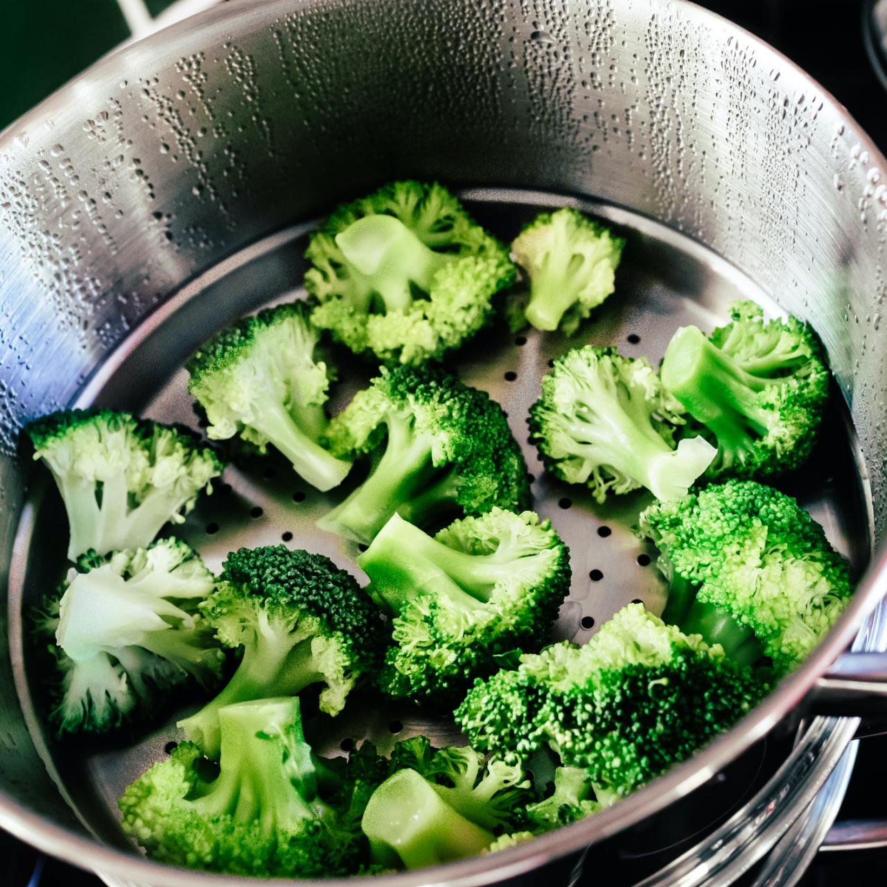 How to Steam Food: 3 Ways to Set Up a Steamer - The Woks of Life