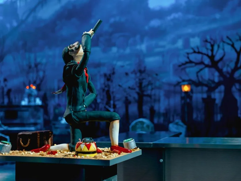 Team Tomb Shaker’s completed sword swallower cake, as seen on Halloween Wars, Season 11.