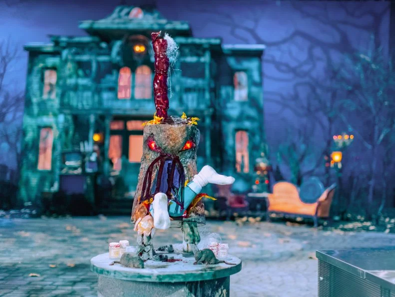 Team Mischievous Monsters’ furnace monster cake, as seen on Halloween Wars, Season 11.