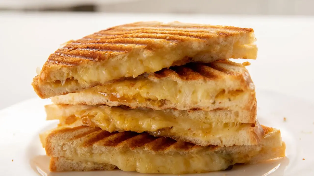 Cheddar and Chutney Grilled Cheese