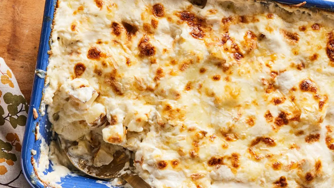 Cheesy Au Gratin Potatoes