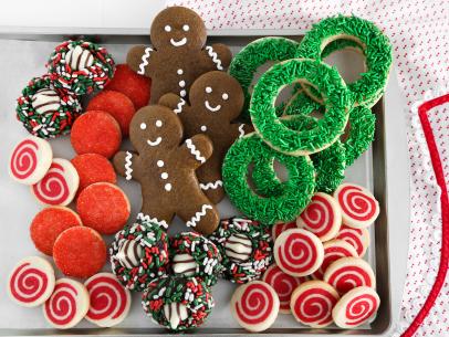 How to build the perfect holiday cookie box