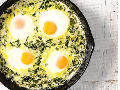 Baked Eggs in Creamy Spinach