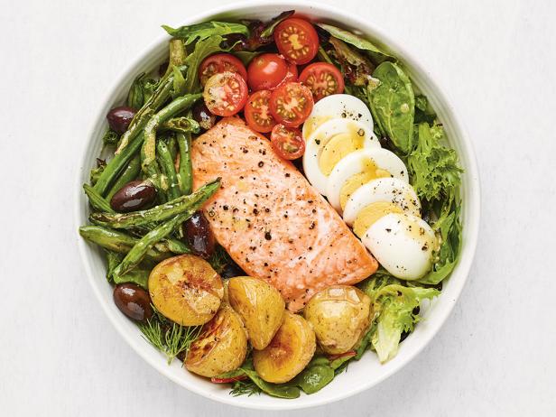 Sheet Pan Arctic Char Niçoise Salad image