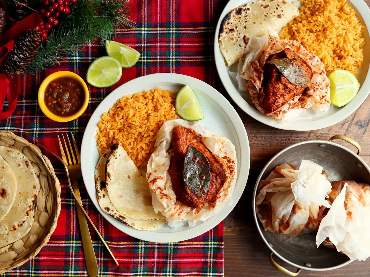 What are the different types of mixiote? Explore popular fillings like chicken or lamb mixiote.