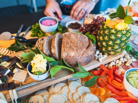 Beautiful Vegetarian Snack Boards That'll Make You Forget All About the Charcuterie