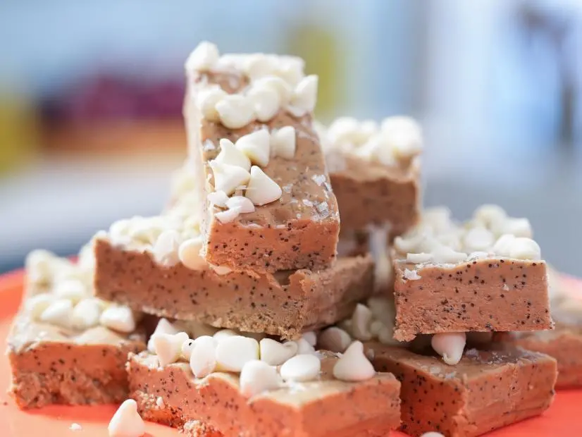 Sarah's PostWorkout Lemon Poppy Seed Bars Recipe Jeff Mauro Food