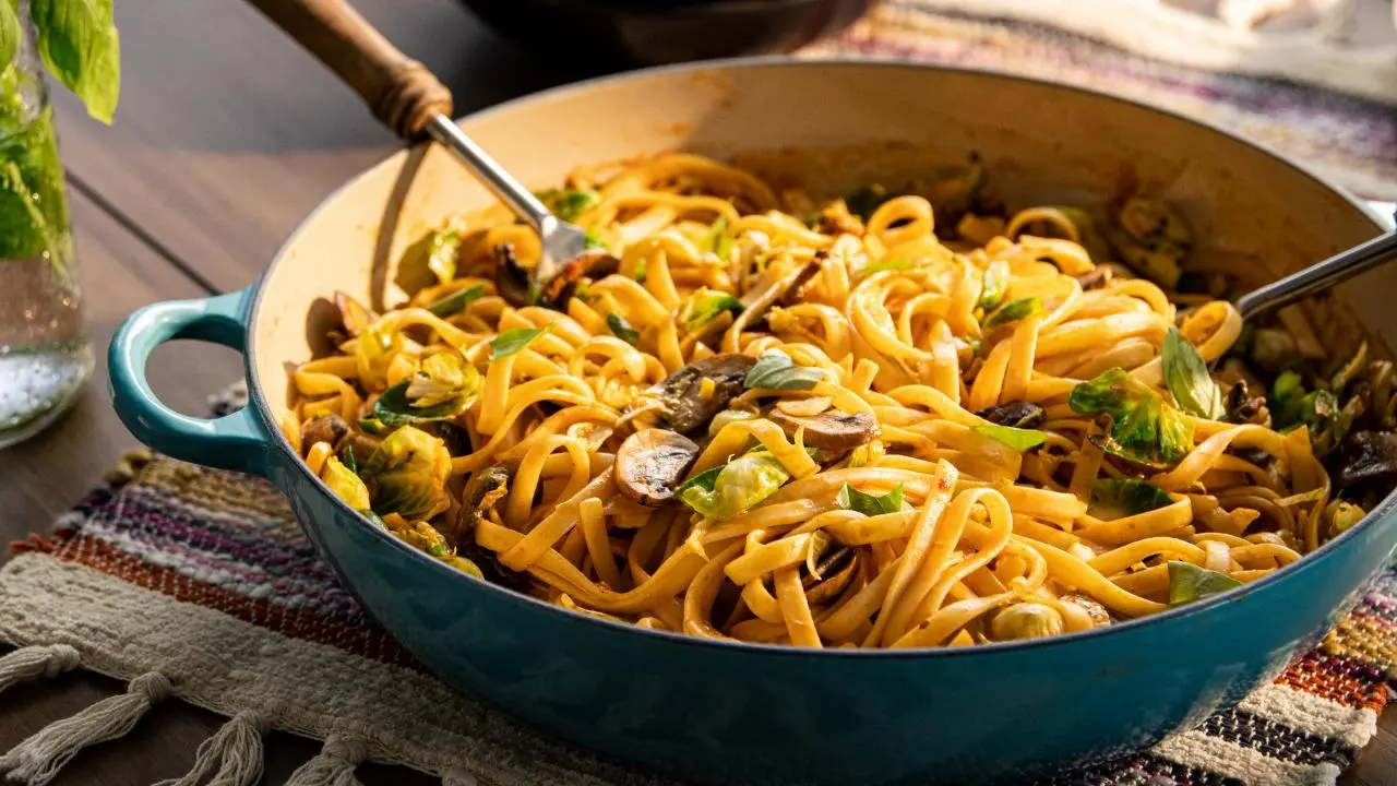 Fettuccine Alfredo with Vegetables