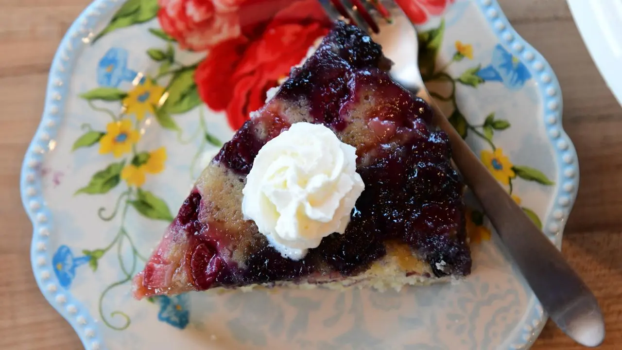 Boozy Berry UpsideDown Cake Recipe Ree Drummond Food Network