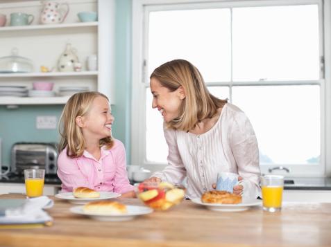 The One Word I’ve Stopped Using When I Talk to My Daughter About Food