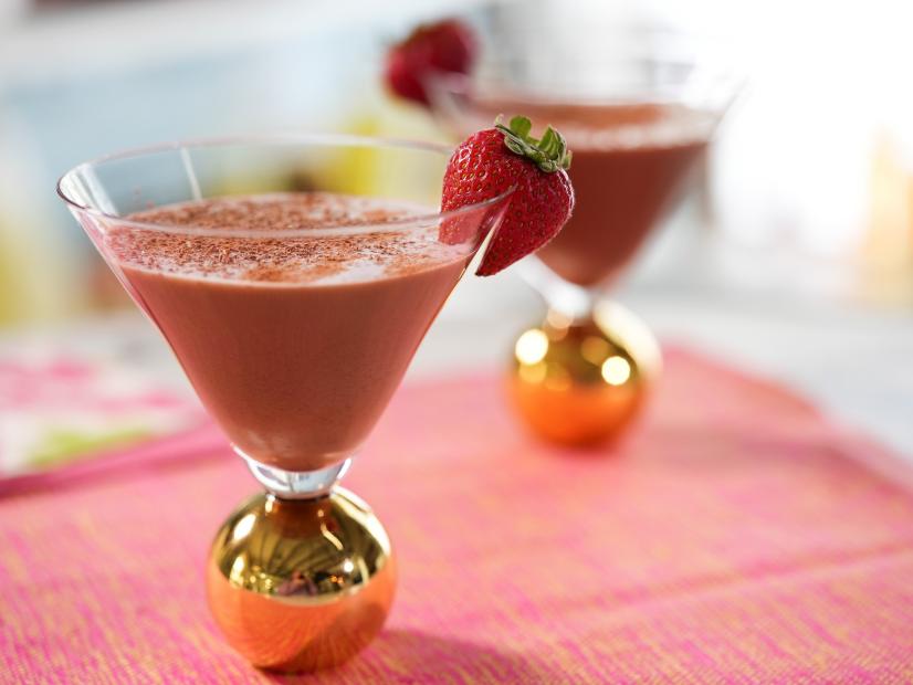 Katie Lee Biegel makes her Chocolate Covered Strawberry Mocktail, as seen on The Kitchen, season 30.