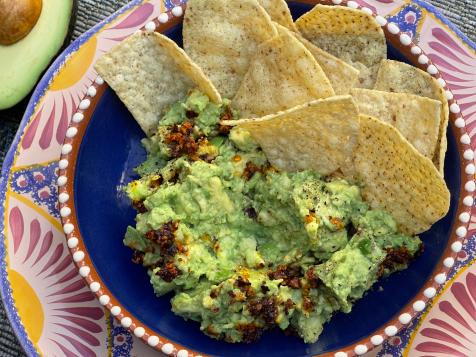 This One Ingredient Totally Changed How I Make Guacamole