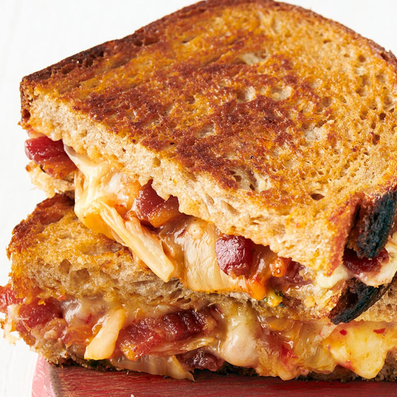 Bacon Grilled Cheese Recipe - Eating on a Dime