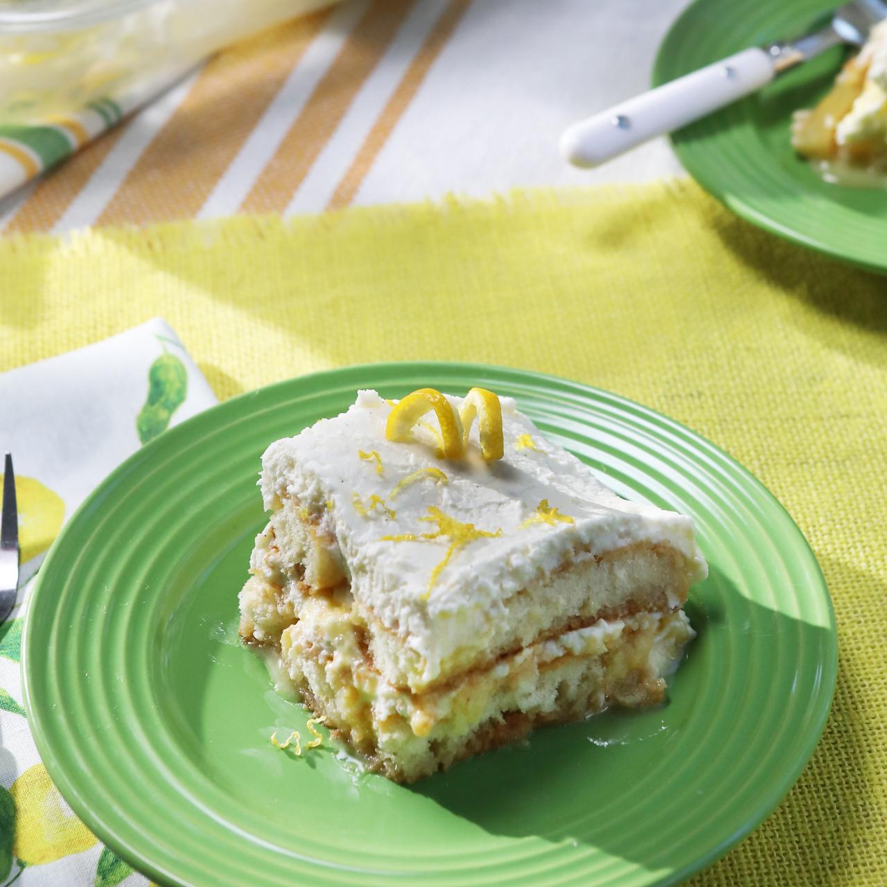 https://food.fnr.sndimg.com/content/dam/images/food/fullset/2022/03/02/QK613_Limoncello-Trifle_s4x3.jpg.rend.hgtvcom.1280.1280.suffix/1646239958529.jpeg