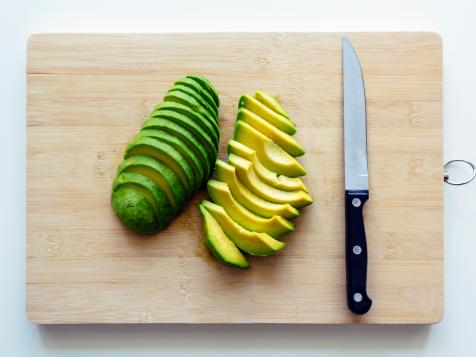 How To Cut An Avocado Like A Chef