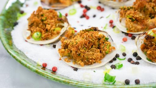 EASY DELICIOUS STUFFED CLAMS