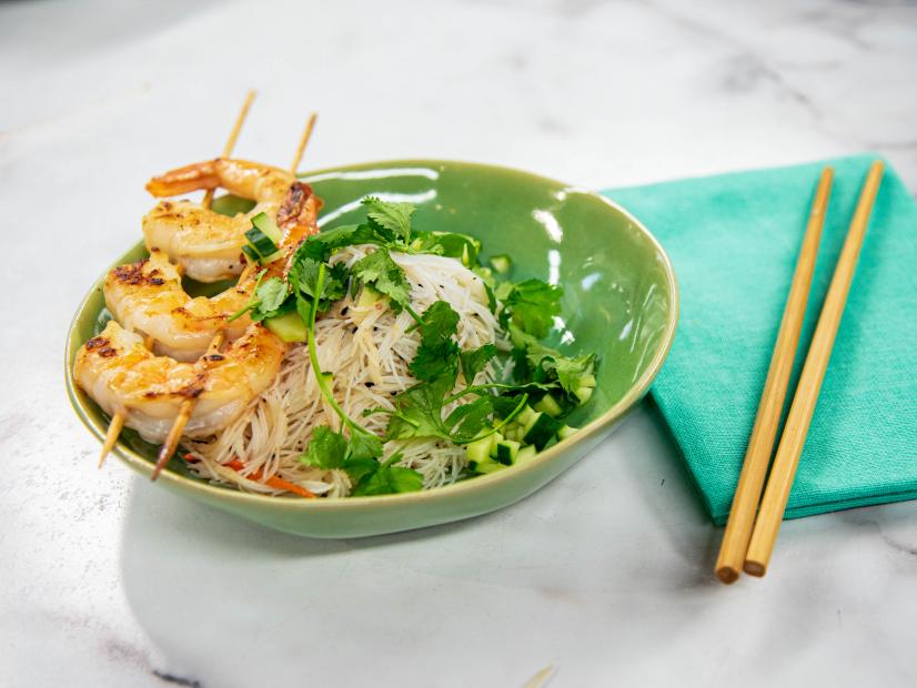Geoffrey Zakarian makes his Peanut Sauce over Shrimp Skewers and Rice Noodles, as seen on The Kitchen, season 30.