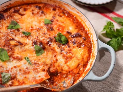 Easy Veggie Marinara Ravioli Bake
