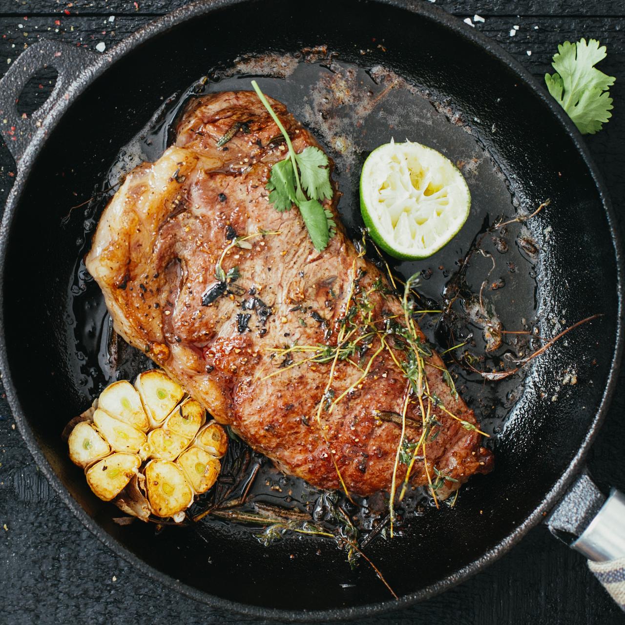 How to cook Steak in a Cast Iron Skillet