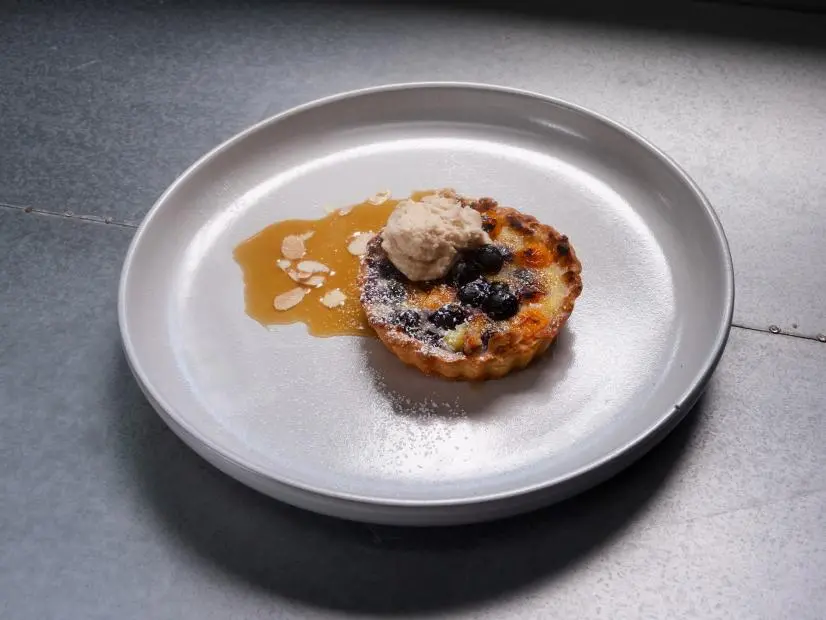 Red team recruit Tracey Gold’s third course is displayed, as seen on Worst Cooks in America, Season 23.