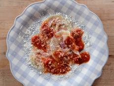 For this recipe, Ree mashes up her two Italian favorites&mdash;pasta and pizza&mdash;to create a brand-new dish!