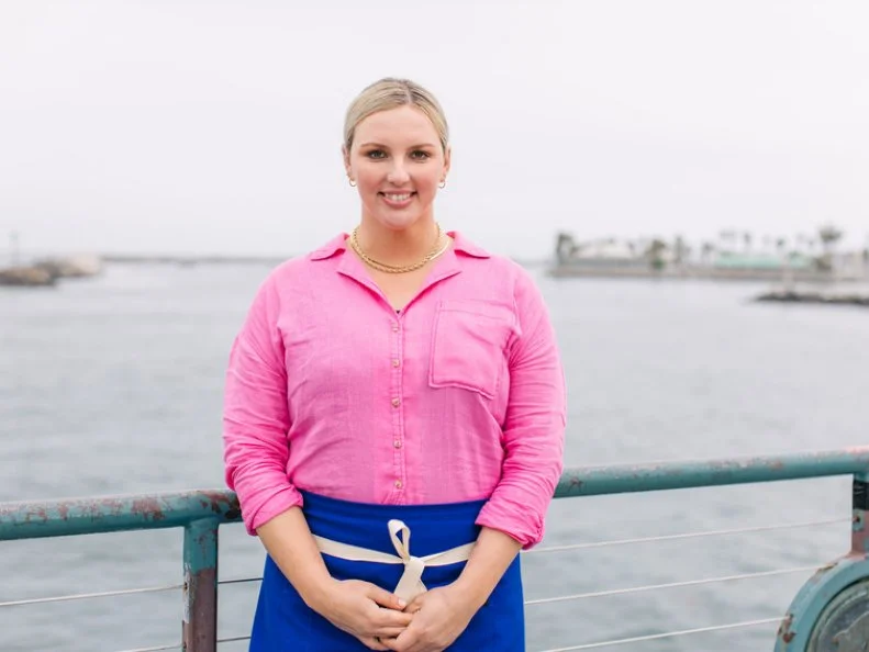 West Coast contestant Chef, Jessica portrait, as seen on Beachside Brawl, Season 1.