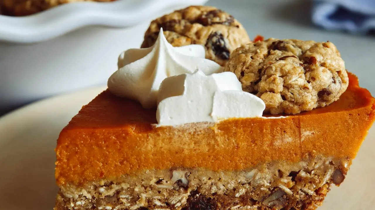Oat Milk Pumpkin Pie with Oatmeal Cookie Crust