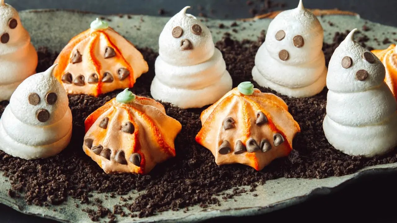 Meringue Ghosts and Pumpkins