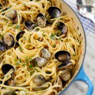 Geoffrey Zakarian makes his Linguine with Clams, as seen on Food Network's The Kitchen, Season 30