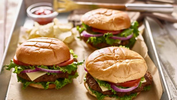 Which Is Healthier: Turkey Burger or Beef Burger?