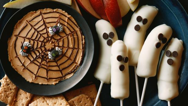 Frightfully Delicious Ways to Turn Fruit Into Fun Halloween Treats