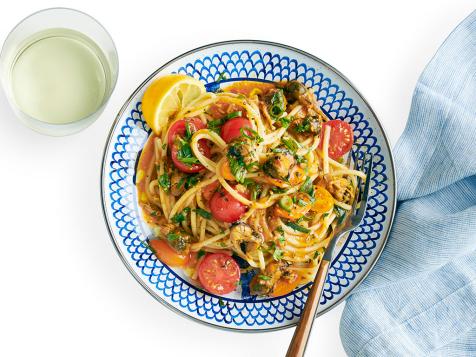 Spaghetti with Mussels and Tomatoes