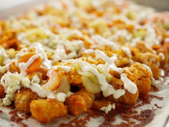 Buffalo Chicken Tot-Chos Recipe | Katie Lee Biegel | Food Network