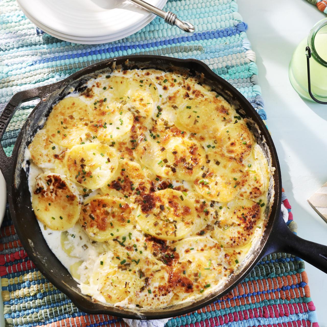 Cheesy Grilled Skillet Potatoes with Bacon and Herbs - a farmgirl's dabbles