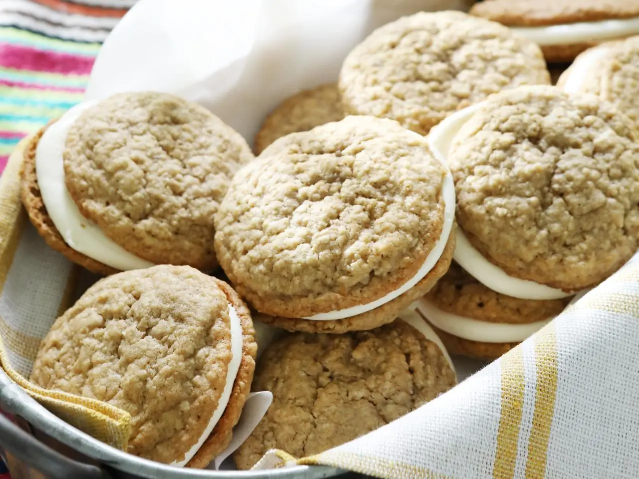 Brown Sugar Oatmeal Cream Pies