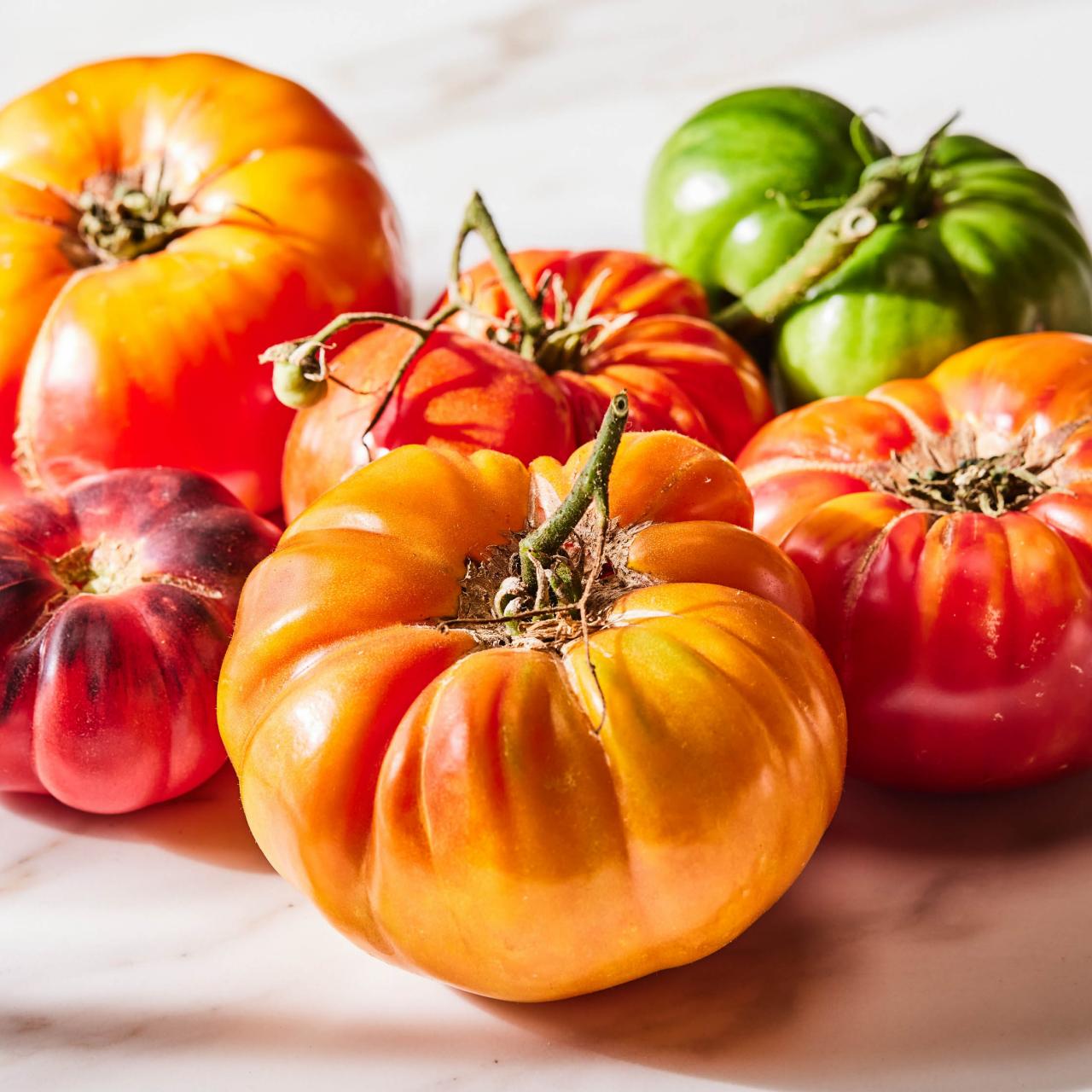 7 Popular Types of Tomatoes (and How to Use Them)