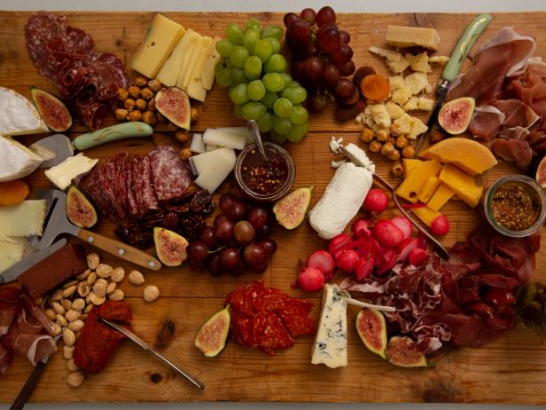 Making A Charcuterie Board How To