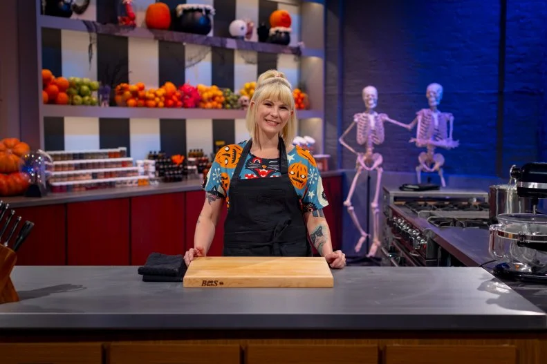 Contestant Rebecca Dugger, as seen on Halloween Cookie Challenge, Season 1.