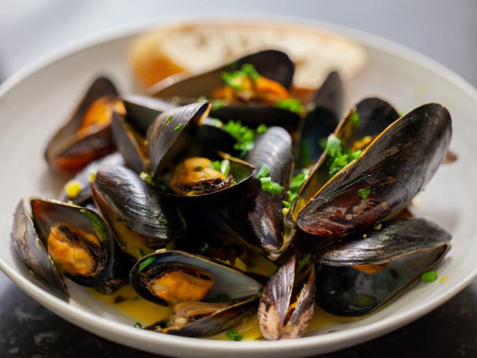 Mussels with Saffron Cream Recipe Ina Garten Food Network